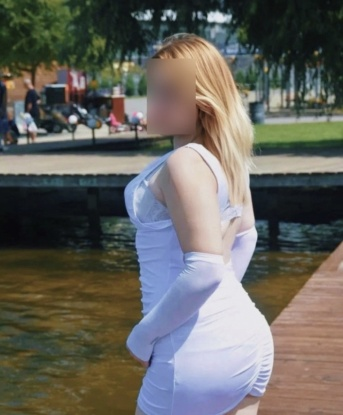 Я готова погрузиться в мир страсти и забыть обо всем, кроме нас двоих. Предлагаю тебе незабываемые встречи в Москве, где каждая минута будет полна наслаждения. Мои опыт и фантазии помогут нам воплотить все твои сексуальные мечты. Обрати внимание на мои отзывы, они говорят сами за себя 😉 Фото тоже в наличии, чтобы ты видел, насколько я прекрасна. Жду, когда ты сочтешь, что наша встреча стоит того! 💋 Ксения